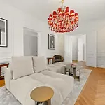 Accione Οπατία