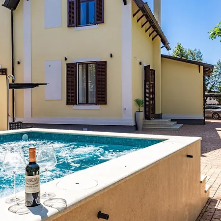 Accione Apartment